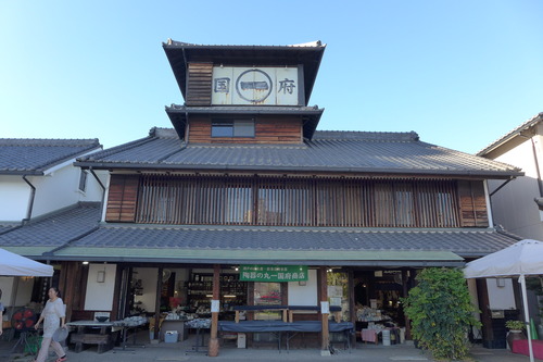 〈あいち2025〉が始まっています。瀬戸市にて（その３）繁栄した瀬戸市の界隈をフラヌールぼちぼち（前）