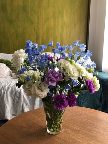 2022年5月8日（日）二人の愚息たちから母の日の花束が届く！