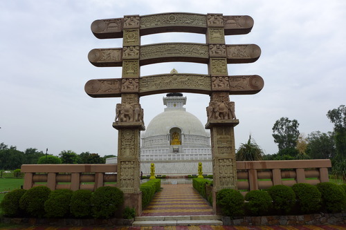 20240725午前、日本山妙法寺デリー仏舎利塔を参詣しました！
