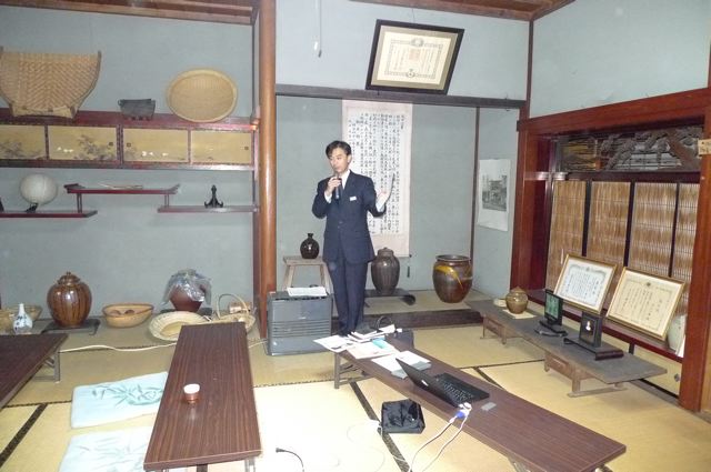 八幡木鶏書院でSOHOアカデミックカフェの勉強会が開講されました。