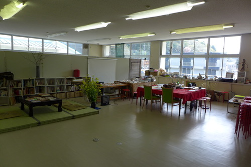 新たな2023年度も継続、TSG竹田総合学院２階旧職員室を藍蟹堂藤原惠洋アルティザンカフェとして活用展開していきます。
