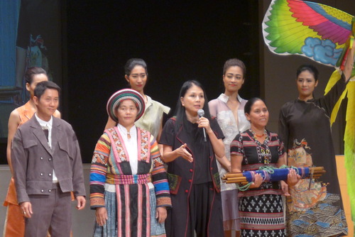 ２０１５年９月２０日（日）ベトナムを代表するファッションデザイナー Minh Hanh氏による市民フォーラムが開催されました！