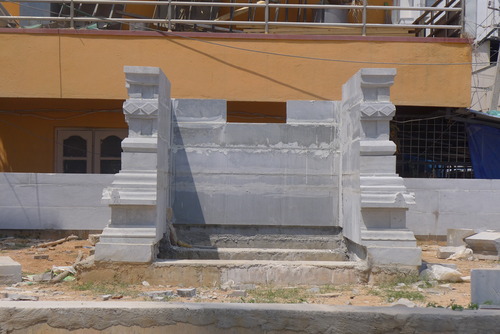 P1470999