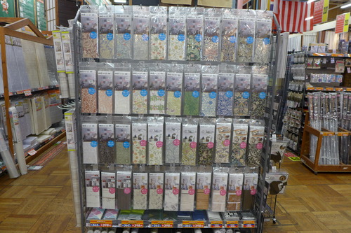 見聞して驚愕！待場に溢れるウィリアム・モリス好み布地！！