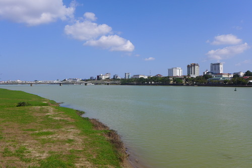 第7次ベトナム地域固有・文化資源踏査（その26）フエ新市街地フラヌール＋Le Quan Hanhベトナム家庭料理にて夕食！