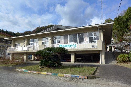 2022年11月24日（木）豊岡小学校（竹田市）にて南紫音（バイオリニスト）さんアウトリーチ演奏！