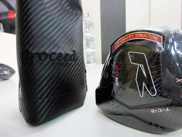 ☆ディープフェース&ディープバックデザインの強弾道ドライバー