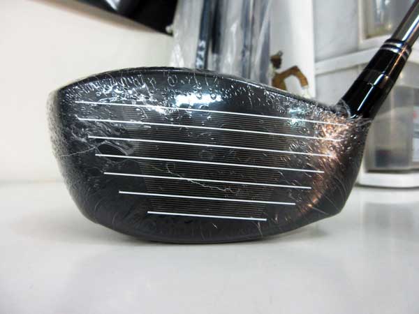 ☆ディープフェース&ディープバックデザインの強弾道ドライバー