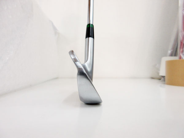 2つの世界初を搭載！やさしいマッスルバックアイアン