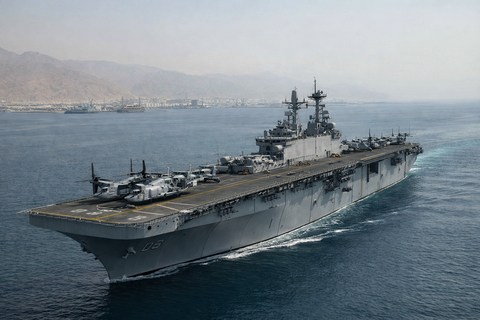 【投資家騒然】これアカンやろ…中東に強襲揚陸艦投入へ…これ原油高と円安のコンボ来るだろ