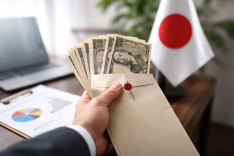 【速報】すげえええええ！！日本の平均月収、過去最高へwwwwwwwwwwwwwwww