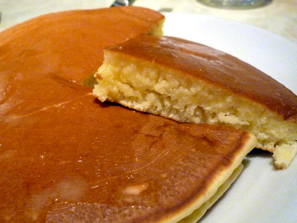 珈琲家東上野ホットケーキ断面