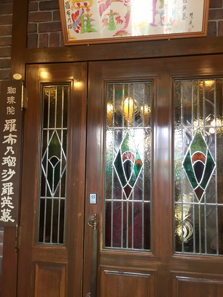 ワンクッション部屋扉