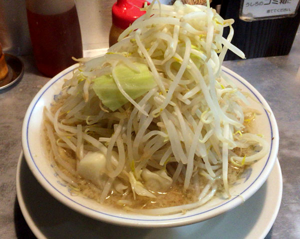 練馬大塩らーめんヤサイ少し多め
