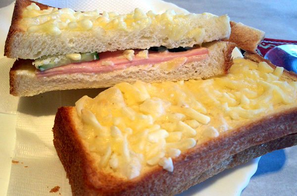 ハムチーズトースト