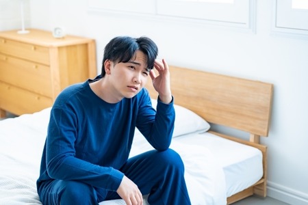 【夫婦】夫が鬱で休職中なんだけど、寝る時間起きる時間、ご飯食べる時間もバラバラ　それなのに朝昼晩きっちり作っておけよって感じのことを言われて…