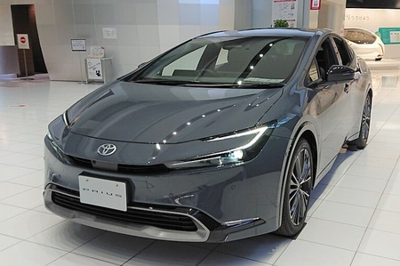【自動車】なぜトヨタ「プリウス」は3年で売れ行き半減したのか？