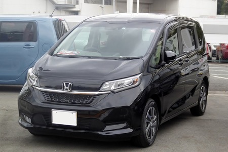 【自動車】夫婦と幼児2人の4人家族、予算200万円　どの車を買うべきか迷ってる