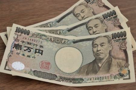 【家計】世帯貯蓄は260万円増、なのに夫の「おこづかい」据え置き　物価高にじむ節約志向