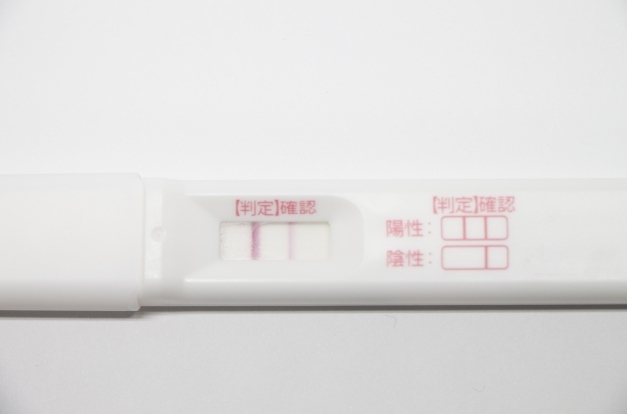 妊娠したと嫁が言ってきたが一度もゴムなしでしたことないから実感わかん 俺の子なのかとぶつけたら離婚になる確率高いしどうすりゃいいかわからん 恋愛まとめ速報