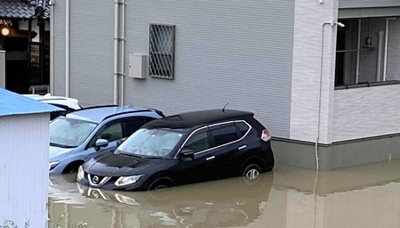 【自動車・災害】千葉豪雨で車両1万5000台が被害　専門家「乗らない・進まない勇気が必要」　金子国交相「全国で起こりえる」