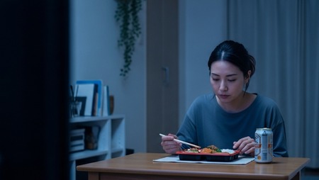 【結婚】「配偶者がいない人が5割」の社会がもうすぐ来る？ “結婚しない人が増える”日本の未来とは…