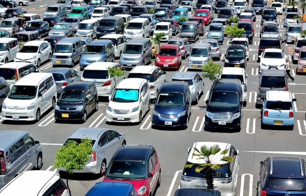 ショッピングセンターの駐車場で車を擦られて相手が謝罪してるのにめっちゃキレた旦那 恋愛まとめ速報