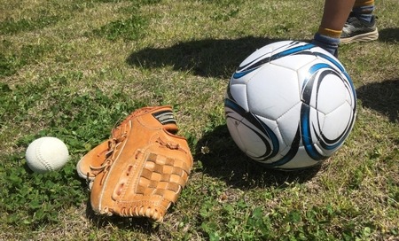 【悲報】子供のスポーツ人口、野球とサッカーが爆下がり