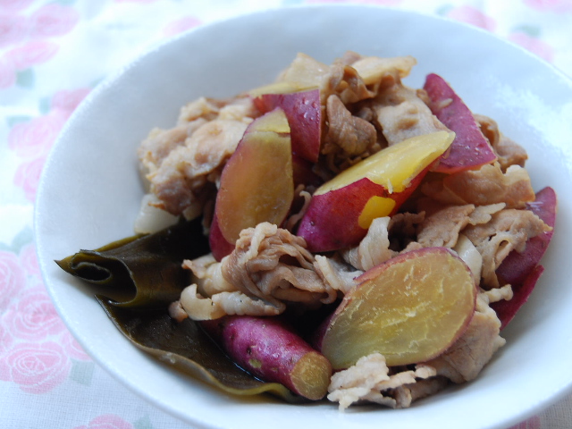 さんまのたたき 豚肉とさつまいもの煮物 けめこの横顔