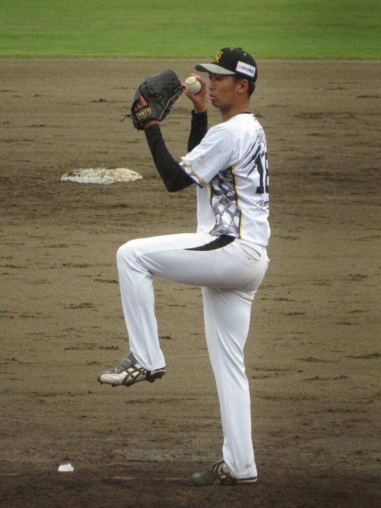 先頭打者に危険球で退場を受けた後続踏ん張れないで同点もそもままドローな滋賀対福井 彦根 終盤の後編です トラさんの純真