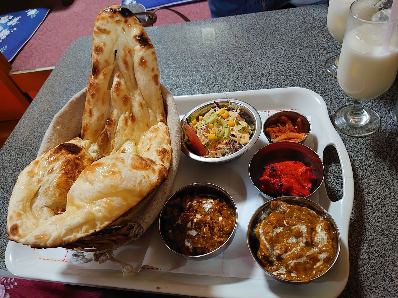 ネパールカレー これはナンですか くいしんぼう ネパールカレー これはナンですか くいしんぼう