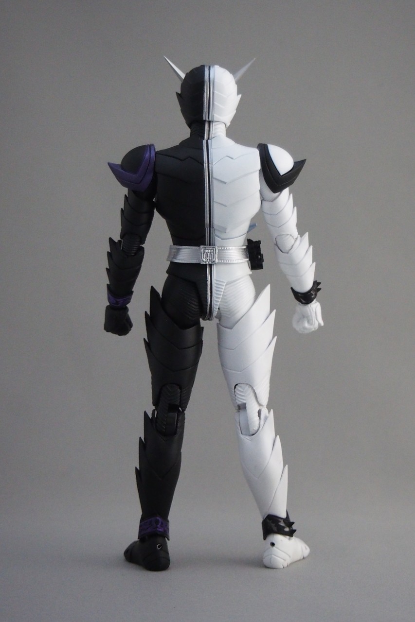 S.H.Figuarts(真骨彫製法)仮面ライダーWファングジョーカー S.H.Figuarts(真骨彫製法)仮面ライダーWファングジョーカー