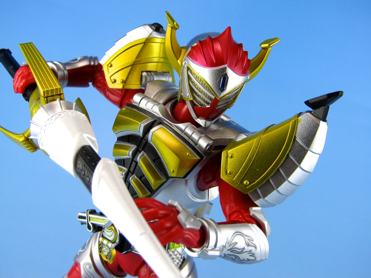 S.H.Figuarts（真骨彫製法） 仮面ライダーバロン バナナアームズ : 不