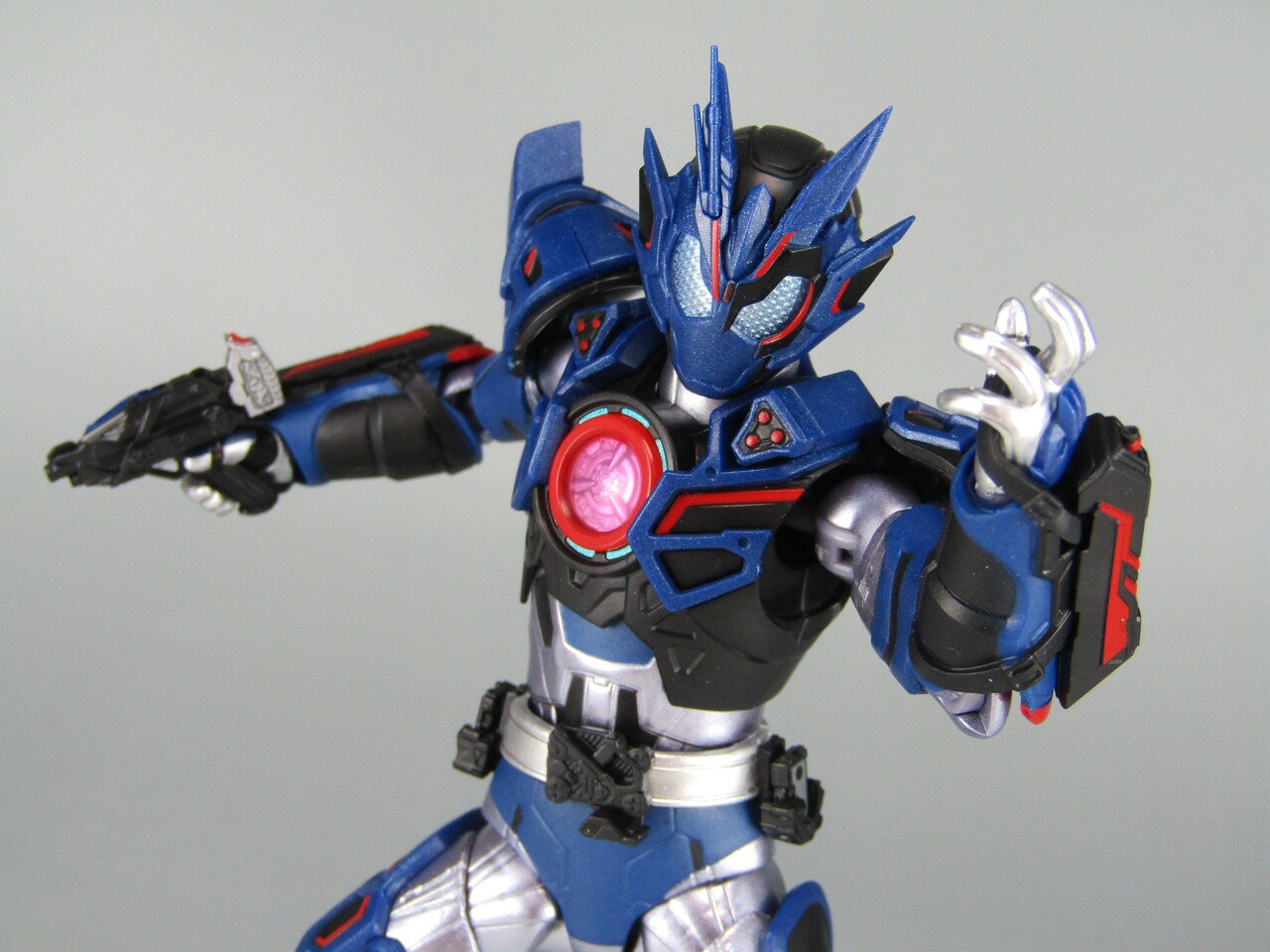 S.H.Figuarts 仮面ライダーバルカン アサルトウルフ : 不玩全燃焼日誌