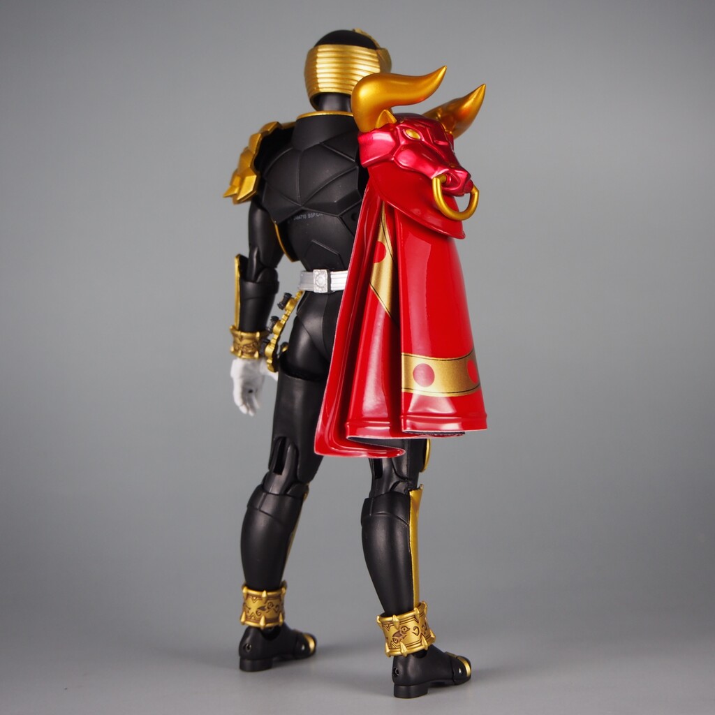 S.H.Figuarts（真骨彫製法） 仮面ライダービースト マントセット : 不