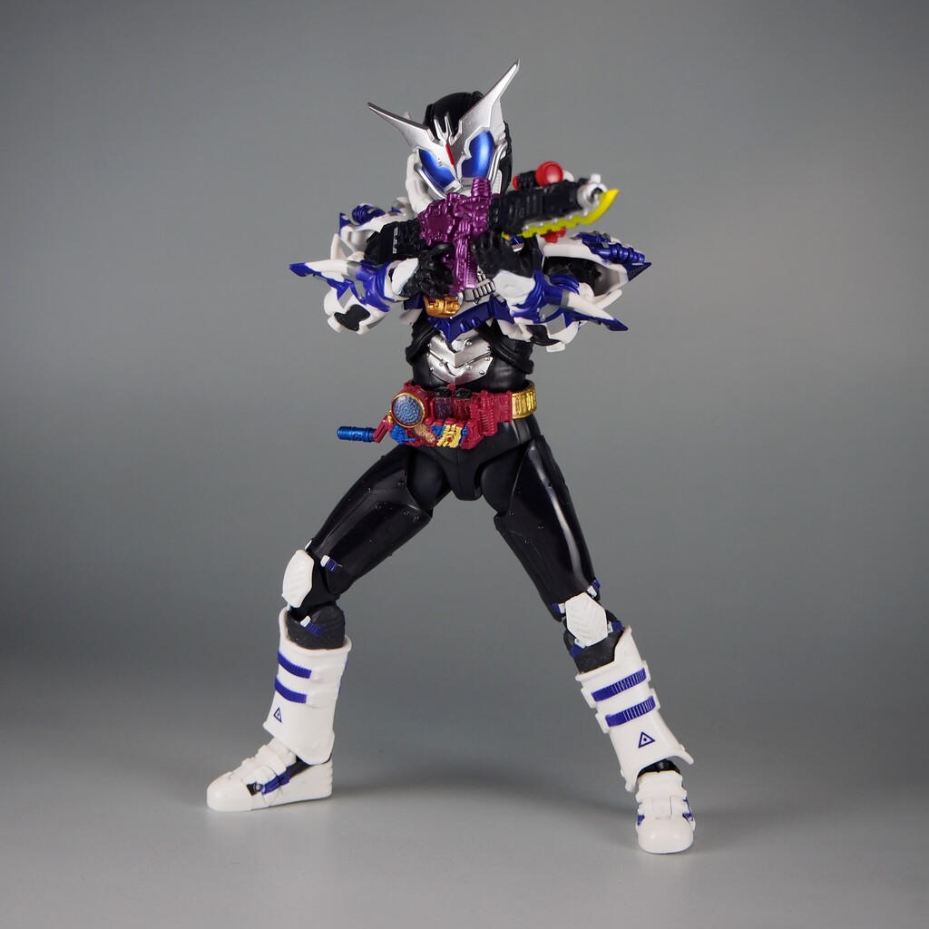 S.H.figuarts 仮面ライダーマッドローグ S.H.Figuarts 仮面ライダー