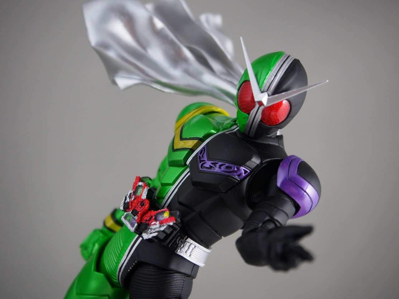 S.H.Figuarts（真骨彫製法） 仮面ライダーＷ サイクロンジョーカー