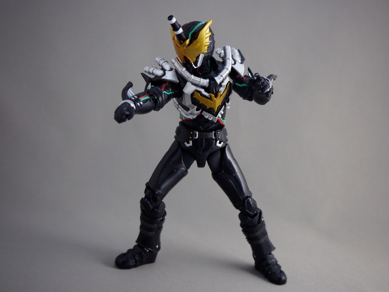 S.H.Figuarts ナイトローグ : 不玩全燃焼日誌