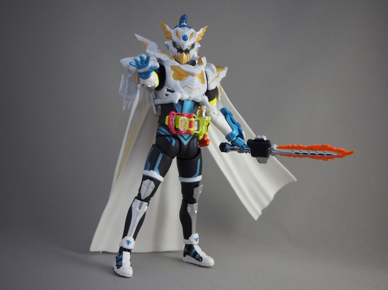 S.H.Figuarts 仮面ライダーブレイブ レガシーゲーマー レベル100 : 不