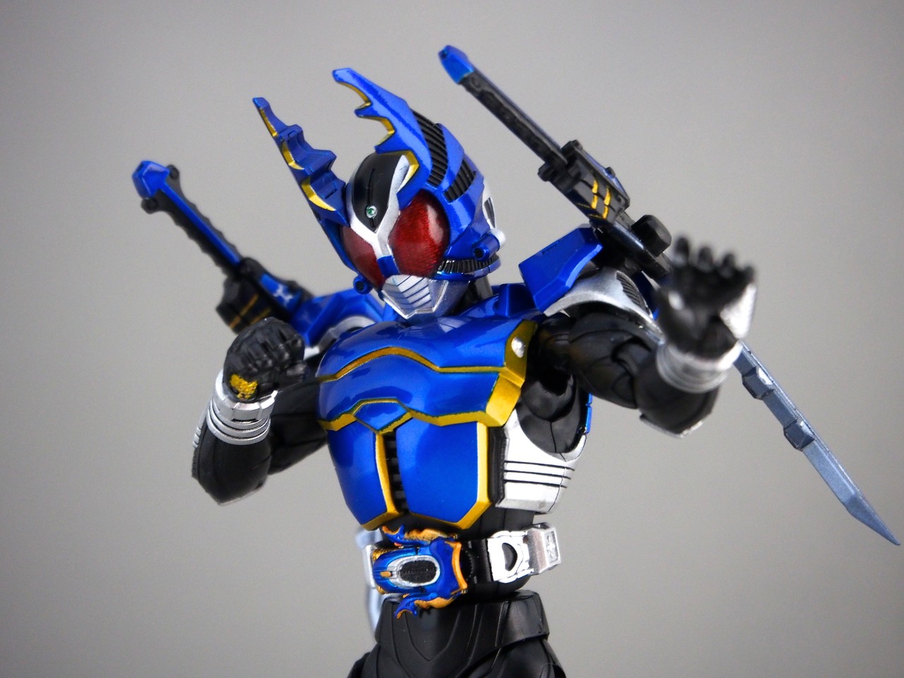 S.H Figuarts 真骨彫製法 仮面ライダーガタック ライダーフォーム