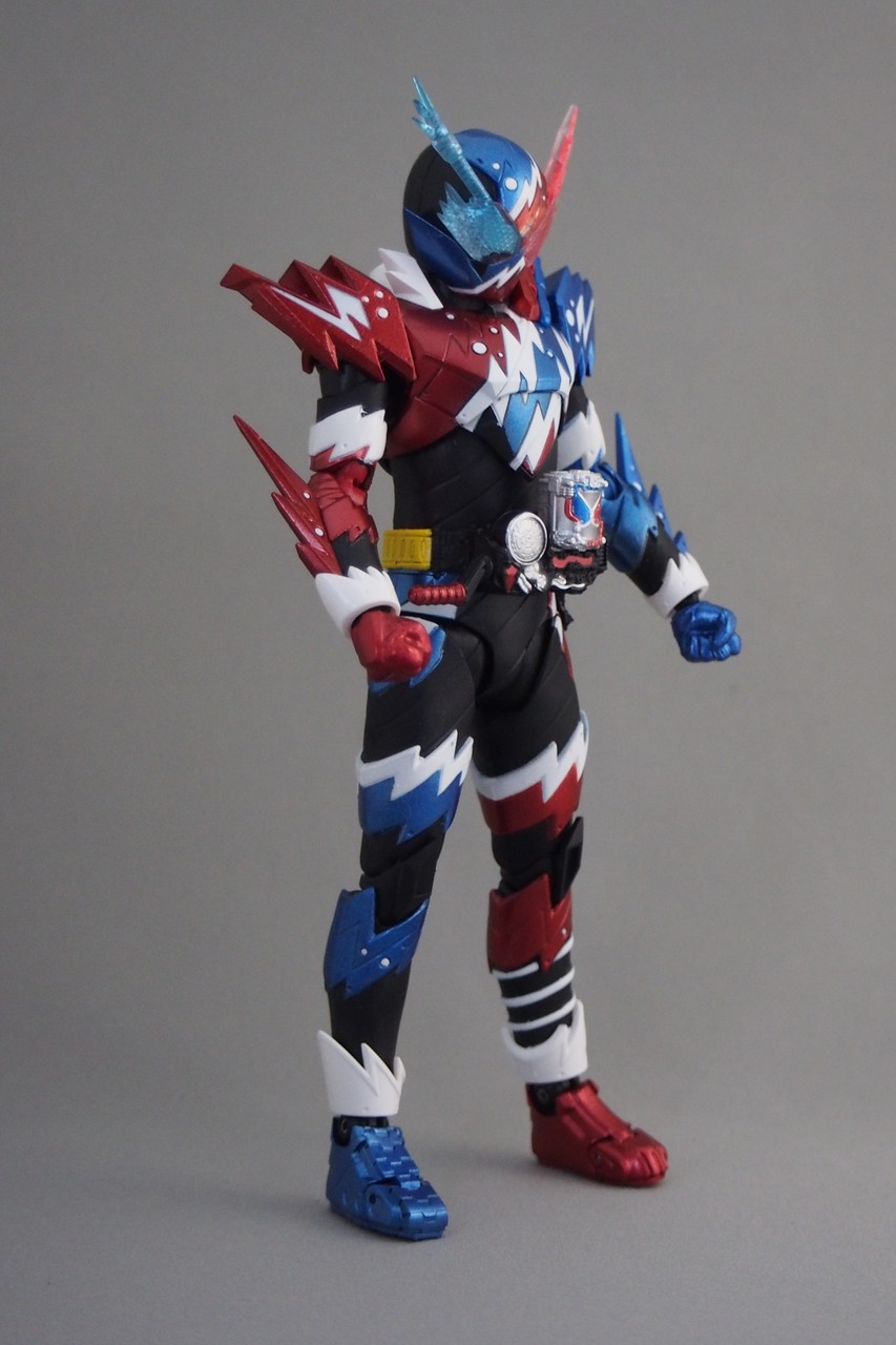 S.H.Figuarts仮面ライダービルド ラビットタンクスパークリングフォーム Amazon.co.jp: S.H.Figuarts 仮面ライダービルド ラビットタンク