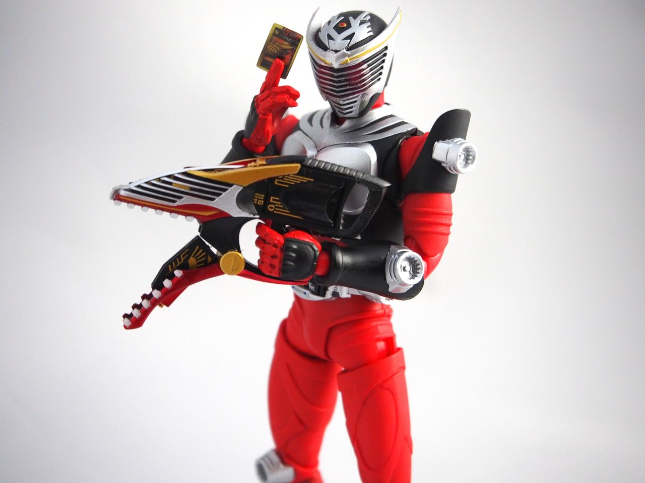 S.H.Figuarts 仮面ライダー龍騎サバイブ&ドラグランザーセット
