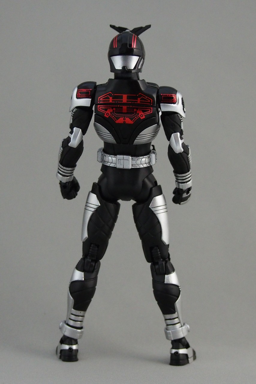 S.H.Figuarts（真骨彫製法）仮面ライダーダークカブト ライダー