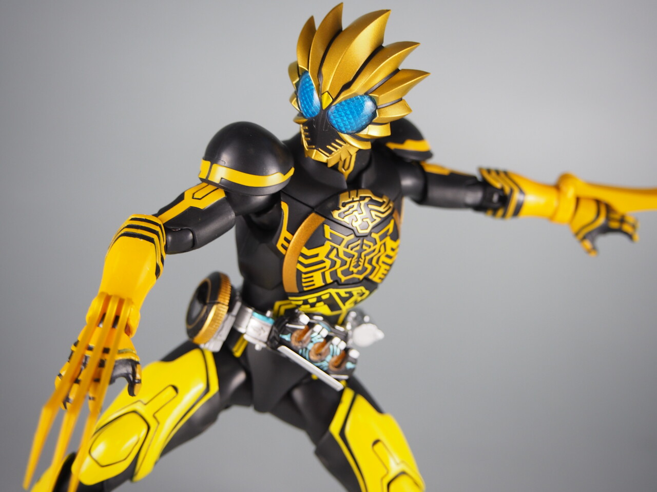 S.H.Figuarts（真骨彫製法） 仮面ライダーオーズ ラトラーター