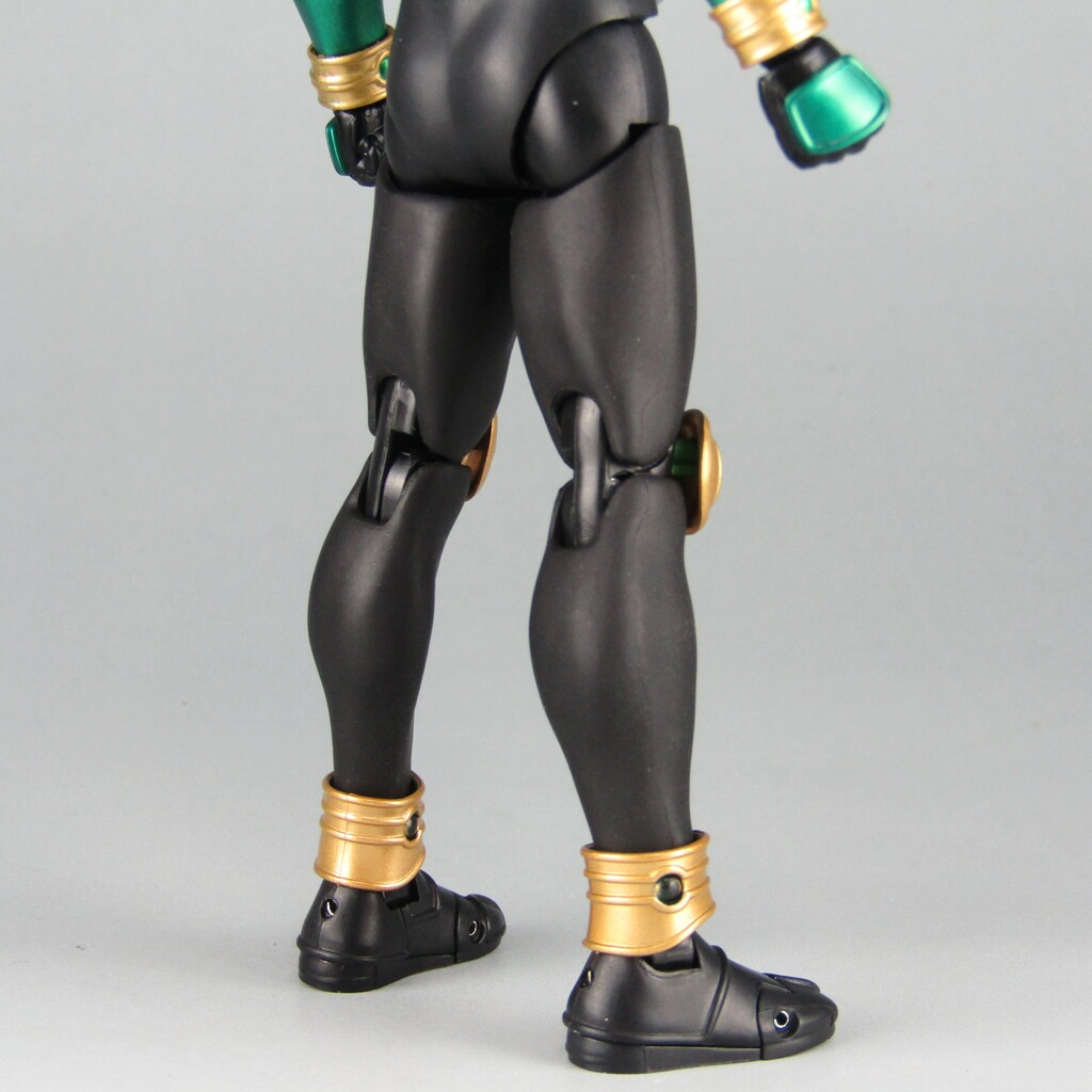 S.H.Figuarts（真骨彫製法） 仮面ライダークウガ ペガサスフォーム