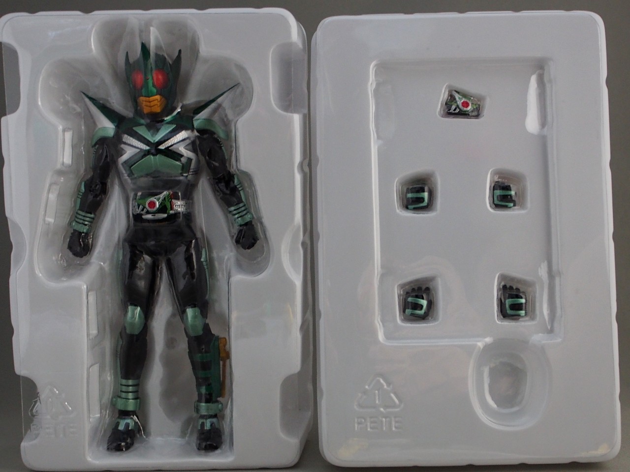 S.H.Figuarts（真骨彫製法）仮面ライダーキックホッパー : 不玩