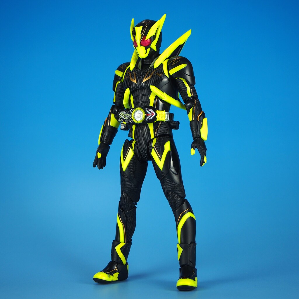 S.H.Figuarts 仮面ライダーゼロワン シャイニングホッパー : 不