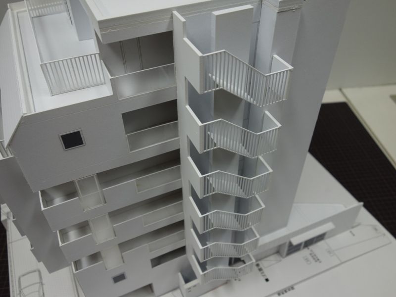 建築模型ねっと：簡易タイプのマンション模型 : （株）建築模型