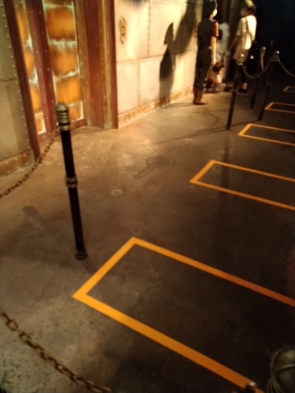 街中よりも安全 コロナ対策下のディズニーシーにいった感想 トラベルあにき 街中よりも安全 コロナ対策下のディズニーシーにいった感想 トラベルあにき