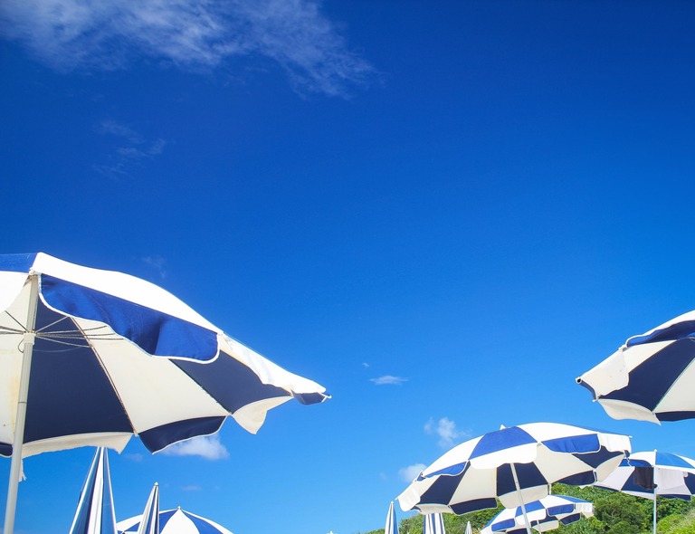 YMD75_beachparasor20140822_TP_V